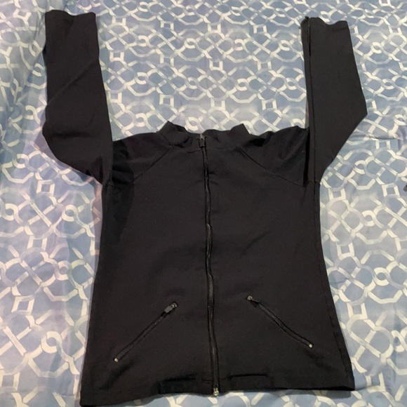 Square fit exercise jacket - Picture 2 of 7